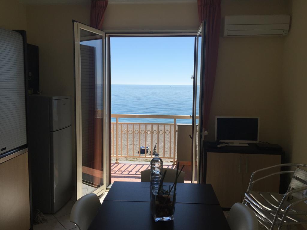 Casa Vacanze Samira Фондакелло Экстерьер фото
